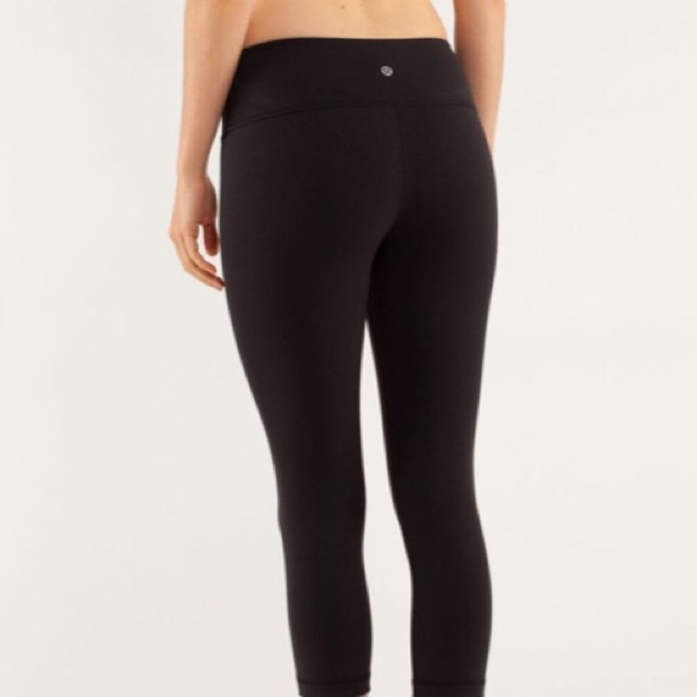 LULULEMON • Wunder Unders - Black (8) ~25”